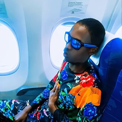 حسبي الله|~|Pharmacist💊 |~|International (国际的) 🛩️🇳🇬🇨🇳🇸🇦🇺🇸