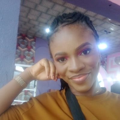 Ehh_Star's profile picture. Nigerian 🇳🇬.
Literarist and Grammarian.
Makeup Artist (Estaazglam).
Full blooded Igbo woman.