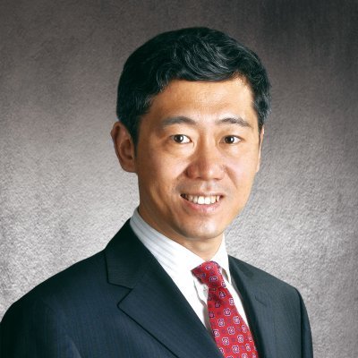 Professor of economics and director of the Academic Center for Chinese Economic Practice and Thinking (ACCEPT) at Tsinghua University.
