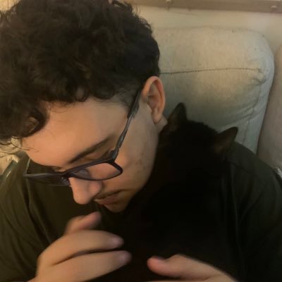 viczz___'s profile picture. https://t.co/R6mVnqnfnL

💍 @KajuAmargo