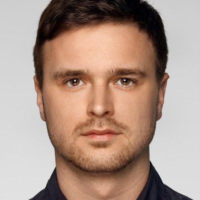 Hallo! ich bin Programmierer und auch IT-Spezialist. ich arbeite als Entwickler von mobilen Anwendungen und Videospielen.