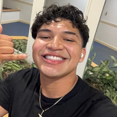 🇵🇪🇨🇴| just on here to look at funny shit, FT⚽️, & gym shit 💪‼️