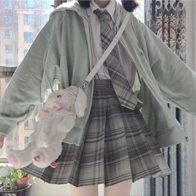 猫みたいな女の子。普通のお仕事27歳。男友達も彼氏もいないのでついったーで会える人募集してみる!地方住み▶https://t.co/acheYCCLZ2