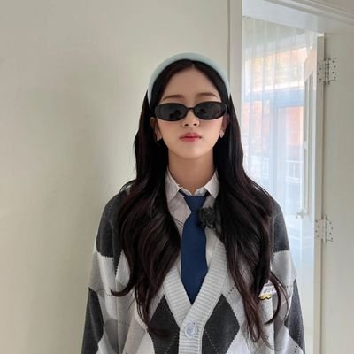 fiorell28671123's profile picture. 