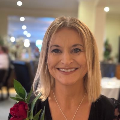 rosemary_crick's profile picture. BBC Newsreader & Producer 📺🎙️ Author 📖