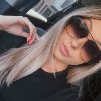 Crystal_Moyer's profile picture. let it be ✨