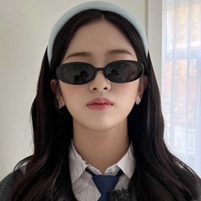 harlivye's profile picture. itzy ive le sserafim e algumas outras coisas