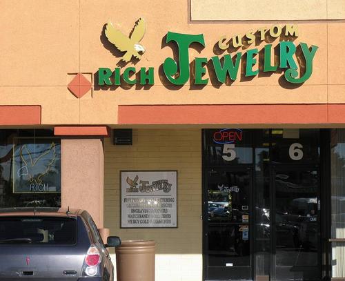 Rich Custom Jewelry serves all your fine jewelry needs, specializing in fine jewelry manufacturing, gem setting and repairs, serving Nevada since 1984!