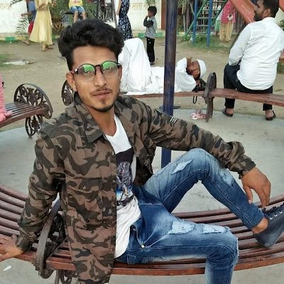 my name is شعبان🤎 I love you Allah 💚 i miss you Quraan ♥️ i like you namaz my 🩷favorite aap محمد رسول اللّٰہ 🤍