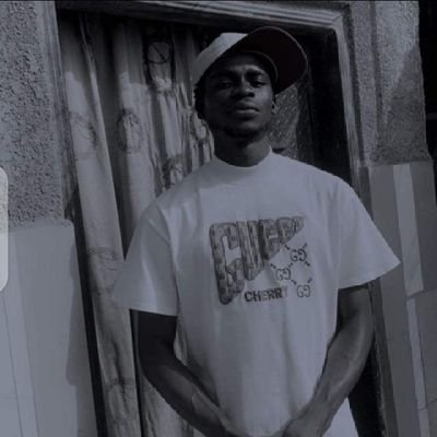 Call_Mhe_Mk's profile picture. Weirdo 
Computer Software Engineer 💯
Footballer
Fashion Designer 🌠 
Single too