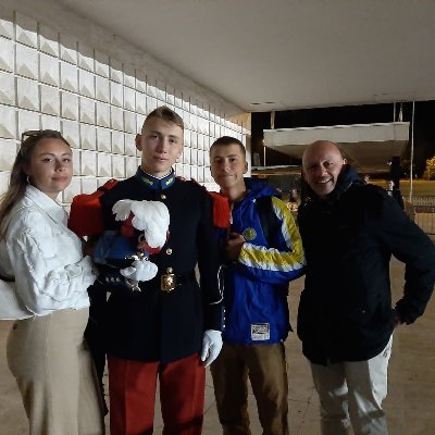 didierbour1's profile picture. Père de 3 enfants merveilleux. Fier d’eux. Patriote français. Tesla shareholder, Elon Musk big fan. Fan de sciences et de technologies.