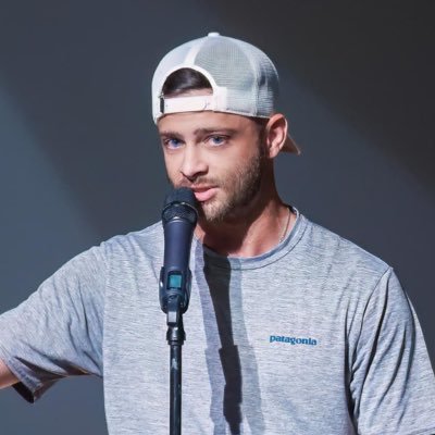 The_big_tooch's profile picture. Golf coach.