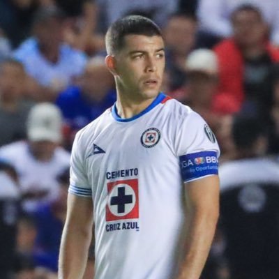 Jugador de @CruzAzul y @miseleccionmx Instagram: @eriklira Contacto: @staypro