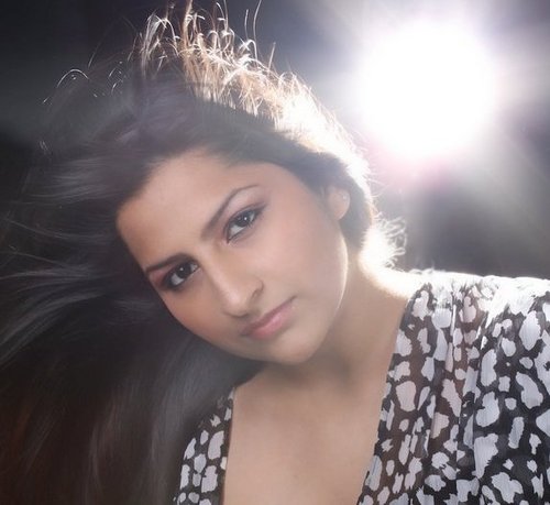 BlushAmberKhan's profile picture. Hi 

I'm a freelance make up artist, I work within the areas of Fashion, Beauty and Editorial. 

Keep updated with my blog and tweets :) 

Amber K