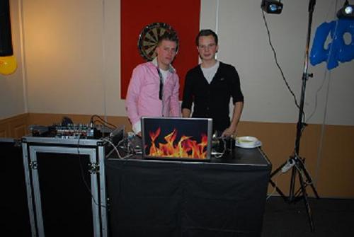 Dj/ producer van muziek -  AZ Fan - VVOP