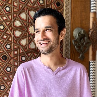 Math prof at @montgomerycollege | interested in Islamic Geometric Pattern and 3d print in math ... ☕ |Coffee ,Manga and mountain bike