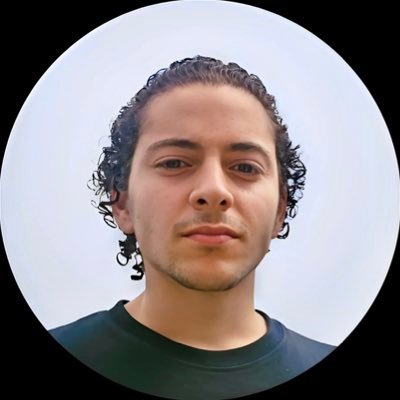 Writer | Brand Consultant | Helping creators build a unique brand.