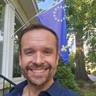 Neighborhood Champion, Transit Nerd, Community Organizer Stephanie's husband, Father. Personal account. Does not reflect my employer.