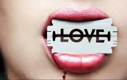 Inside my heart is breaking. My make-up may be flaking but my smile still stays on. SHOW MUST GO ON!! Mi amor MEDICINA, mi amante la Psicología