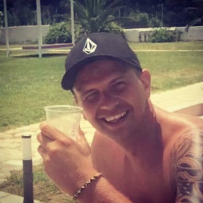 XRP 🚀 Forza Fugla 💛🖤 A quarrelsome idiot with too much free time ⌛