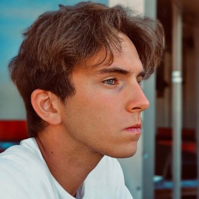 🇫🇷 • 19y.o • ex @Trackmania player • Demi ZRT TM Cup 2021 •🥉 ZRT TM Cup 2022 •