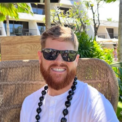 💻 - building @justgrepit
🧊 - owner @clear_ice_co
🌆 - fancy qr codes - https://t.co/XMhn8I6kIp