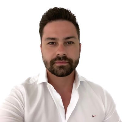 robertorcjunior's profile picture. 