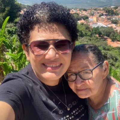 BeloVenuzia's profile picture. Professora. Literatura. Leitura. Escrita.