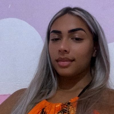 Guarda-me Senhor, como a menina dos teus olhos.❤️✨ 🙇🏼♀️