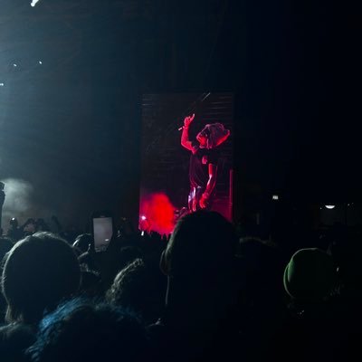 zoeearcos's profile picture. 