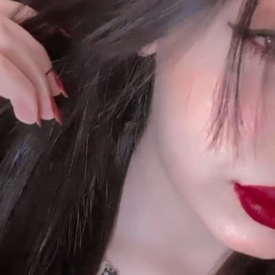 AZOOZGA8643020's profile picture. 