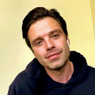 cmfrtsebstan's profile picture. Sebastian Stan Enthusiast