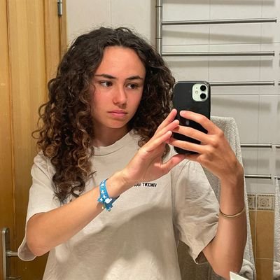 🇵🇸
gosto de psicologia e de musica, mas aqui gosto de falar merda