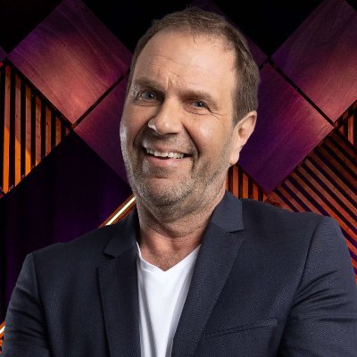 Comedy-Autor, Chefautor, Drehbuchautor, Producer, Sprecher, Moderator, Darsteller
https://t.co/s778e0tgnd