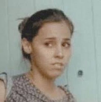 ℒ𝒾𝓃𝒹ℴ 𝒶ℴ𝓈 ℴ𝓁𝒽ℴ𝓈 𝒹ℴ 𝓅𝒶𝒾 / sem dinheiro no banco e sem parentes importantes (até tem uma, mas ela é cuzona