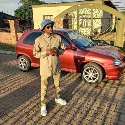 MasisiTso's profile picture. inja eyikhotha amanxeba.
