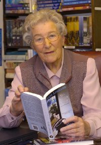 Remembering Claire Lorrimer. Award winning Historical sagas & romance novelist of bestsellers such as the Rochford trilogy and the Women of fire trilogy.