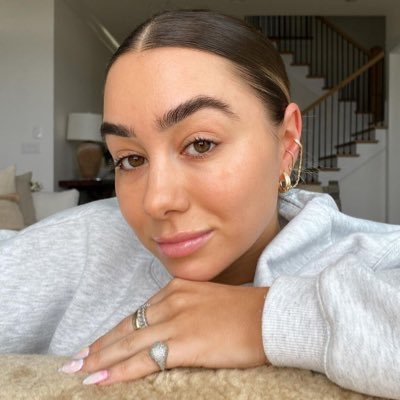Jewish Family, Dog lover, Mom,Married, No porn.