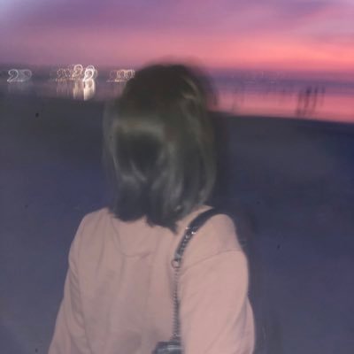 indirarisdiana's profile picture. 