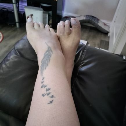 Goddess_findom7's profile picture. Tribute £25 . New Dom & feet seller come on pathetic loser pigs & subs dont keep me waiting https://t.co/fJlxHEogsf or PayPal is jayneinsheff1eld@aol.com