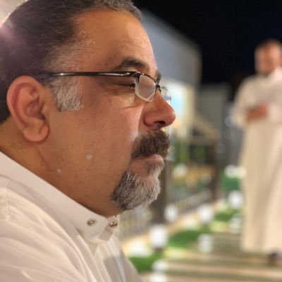 اكتب نبضي لا اصطنع ولا أجامل بل اكتب ما يمليه على ضميري ..