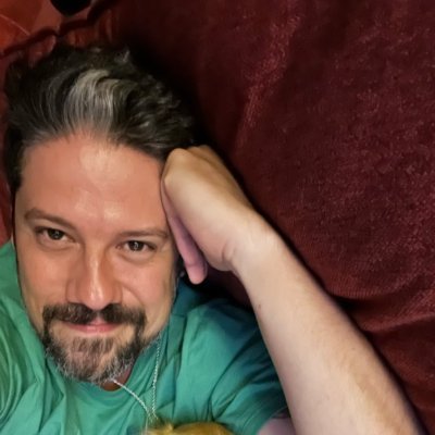 Palestrante, comunicador e empresário Âncora
@cnnbrasil
Sócio-fundador
@albuquerquecontent
Sócio
@trofeostudio
Comercial 👇 rafa.domingues@phsholding.com