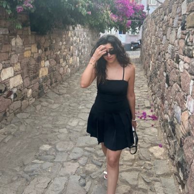 bihterintopragi's profile picture. MD - 112 // her şeyin sorumlusu // postnöbet rüya koleksiyoncusu