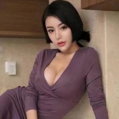 AmahaAmou96120's profile picture. 