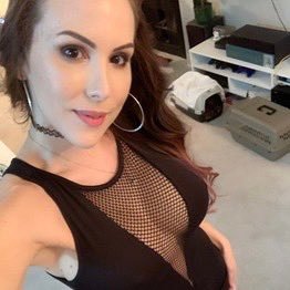 I like watching movies, I enjoy cooking, and love people that is positive and loves life, looks on the bright side.I'm loyal and fun to chat with 🥰🤩