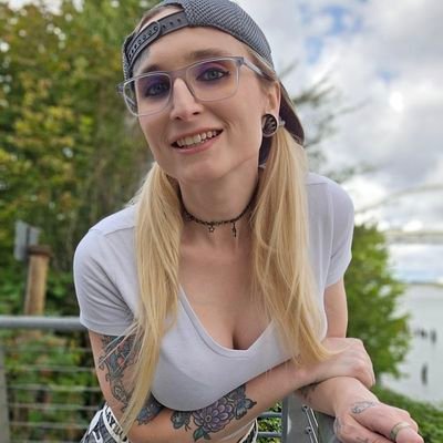 Online shows daily! hmu for booking
Contact info and official links on my site⬇️