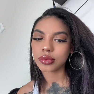 am just a single woman I have a kids