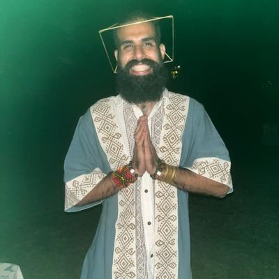 Breathwork Facilitator. Bodywork Therapist. Men's Work. Plant Medicine Facilitator.
Everything esoteric.
Love is the answer to all the problems in the world ❤️