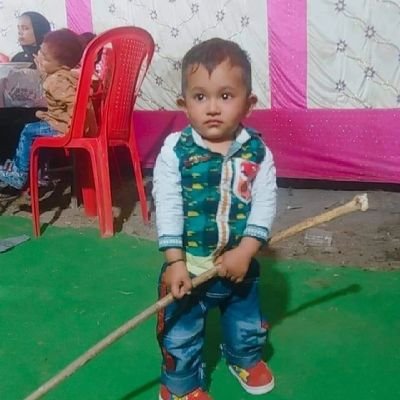 amsari_ama83523's profile picture. 