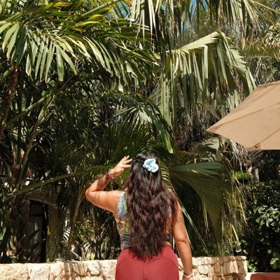 shlrzy09's profile picture. ❤️‍🔥🪓⚡️ storyteller 🏳️‍🌈 queer af 🇵🇭 ✊🏽 comms baddie for @newschooltedc #WomanInArt #FeministMedia #EJDisruptDesign